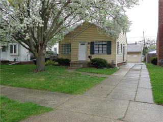 911 Mayfair Blvd, Toledo, OH 43612-3113