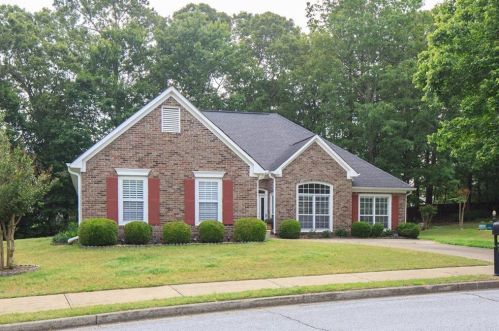 3145 Goldmist Dr, Buford GA  30519-7815 exterior