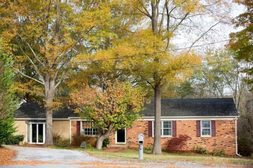 2 Valorie Ct, Lynchburg, VA 24502-4155
