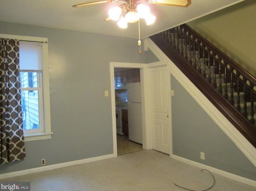 320 Lewis St, Harrisburg PA  17110-1320 exterior