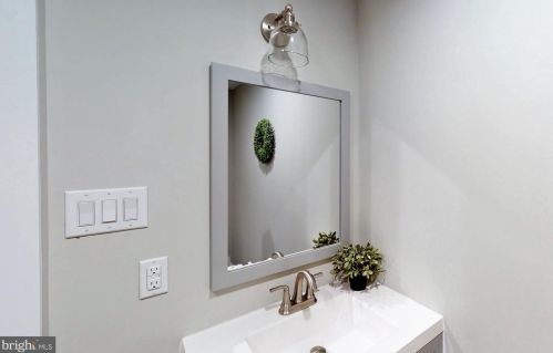 1430 23 St, Philadelphia PA 19145-1338 exterior