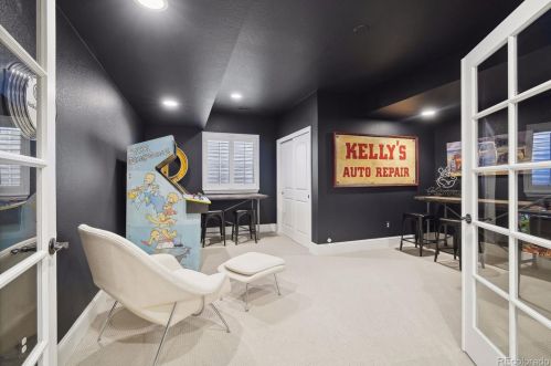 5925 Olive Cir, Englewood CO  80111 exterior