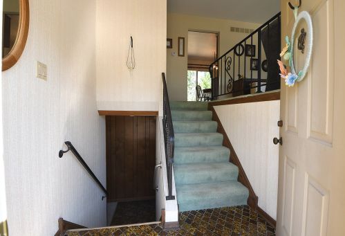 15255 Ridgeland Ave, Oak Forest, IL 60452-1616