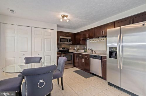 35 Leatherwood Ct, Burtonsville, MD 20866-1327