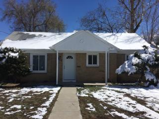 1990 Roslyn St, Denver CO  80220-1941 exterior