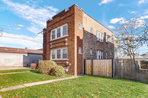 111 11th Ave, Broadview, IL 60153-1335