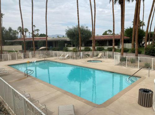 136 Columbia Dr, Rancho Mirage, CA 92270-3135