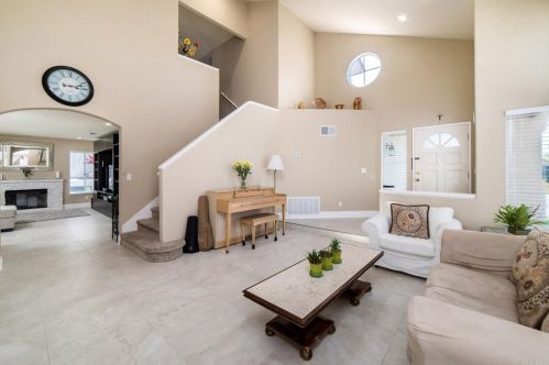 682 Mural St, Oceanside, CA 92057-6367