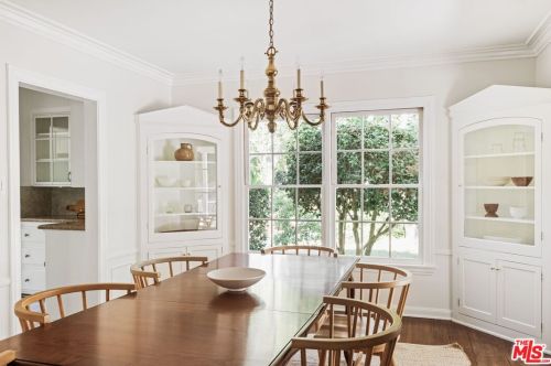 2480 Chevy Chase Dr, Glendale CA  91206-1845 exterior