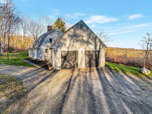 6 Dodge Mountain Rd, Rockland, ME 04841-5904