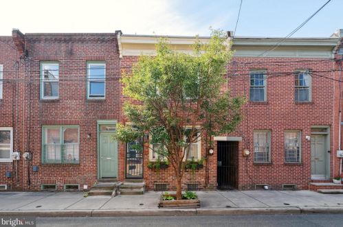 2112 Kater St, Philadelphia, PA 19146-1215