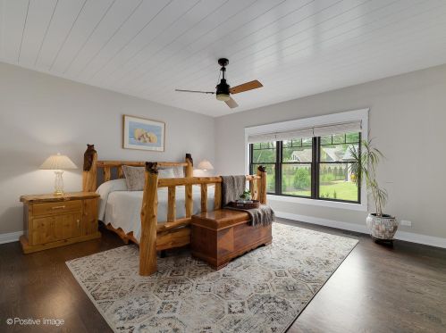 740 67th Pl, Willowbrook IL  60527-5307 exterior