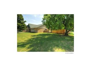 407 Gum St, Jenks OK  74037-2523 exterior