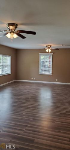 307 Utah Ave, Warner Robins, GA 31093-2437