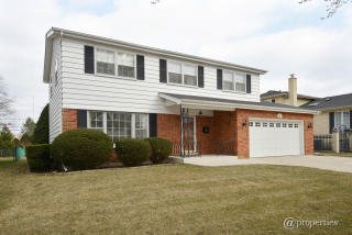 815 Stratford Ave, Elmhurst IL  60126-4123 exterior
