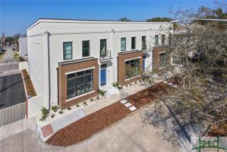 707 Tattnall St, Savannah, GA 31401-5541