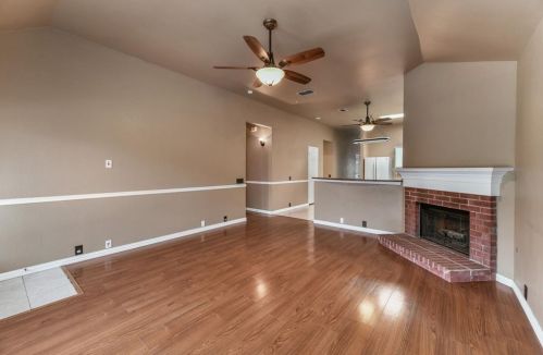 4601 Parkview Ln, Fort Worth TX  76182-4637 exterior