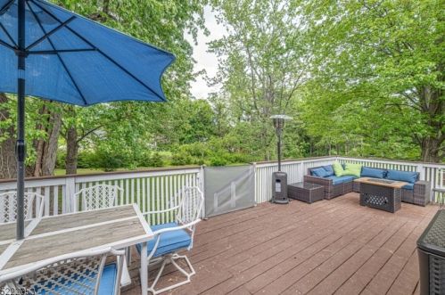 5 Cedar Ter, Dover NJ  07869-4802 exterior