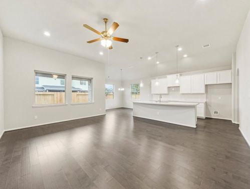 7623 Mesquite Hill Ln, Richmond TX 77469-1924 exterior