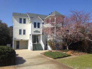133 Four Seasons Ln, Southern Shores, NC 27949-3302