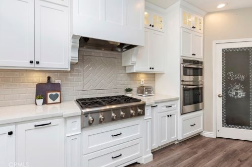 9564 Chandelle Way, Riverside CA  92508-6810 exterior