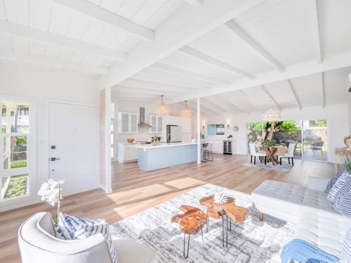 1346 Nehoa St, Honolulu HI  96822-3074 exterior