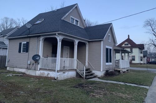 693 Poplar Ave, Kankakee, IL 60901-5547