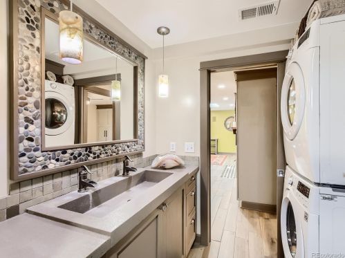 4754 Bannock St, Englewood CO 80110-6533 exterior