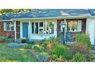 27 Huckleberry Ln, Kensington, CT 06037-2029