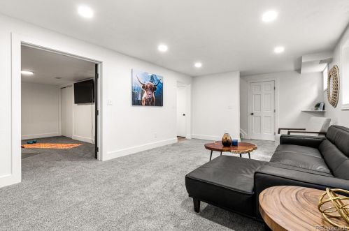 1548 Trenton Ct, Denver CO  80231-2636 exterior