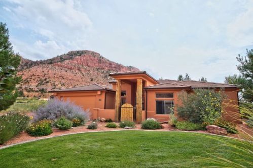 211 Ladera Ln, Kanab, UT 84741-6316