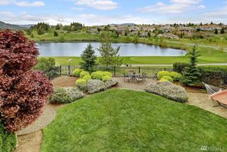 6817 Pinehurst Ave, Snoqualmie, WA 98065-9010