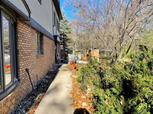 11112 Hamborg Rd, The Ledges, IL 61073-9111