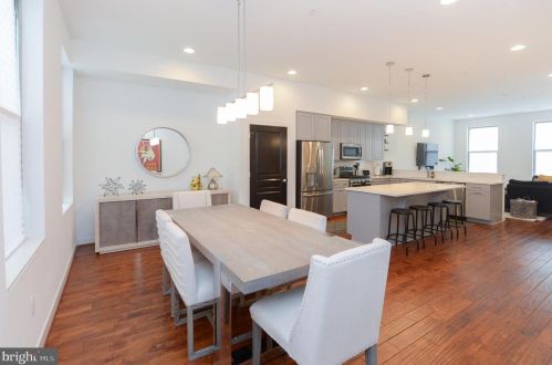 1431 5 St, Philadelphia PA 19147-0059 exterior