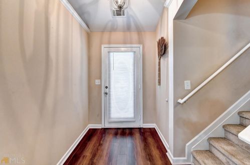 1398 Tumblerock Ct, Loganville, GA 30052-8128