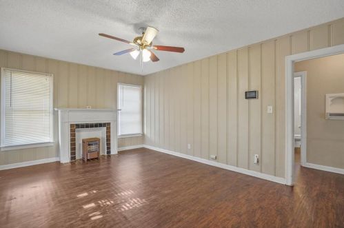 3645 Baldwin Ave, Fort Worth, TX 76110-5035