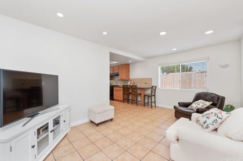 1755 Emory Ave, Simi Valley CA 93063-5005 exterior