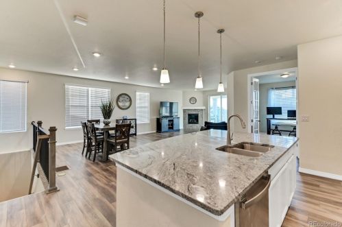 27939 Clifton Pl, Denver CO  80016 exterior