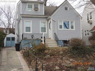 21 Rowland Ave, Clifton NJ  07012-1234 exterior