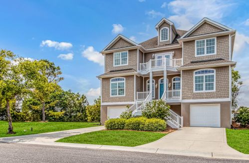 4612 Island Dr, North Myrtle Beach, SC 29582-8605