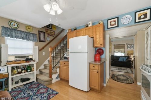 29 Allen St, Netcong, NJ 07857-1202