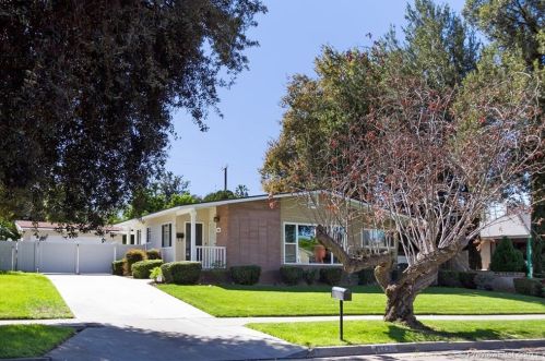 3538 Roslyn St, Riverside, CA 92504-3535