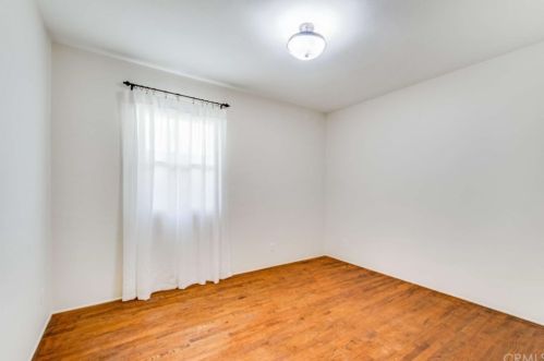 2911 Sycamore Ave, Glendale CA 91201-1154 exterior