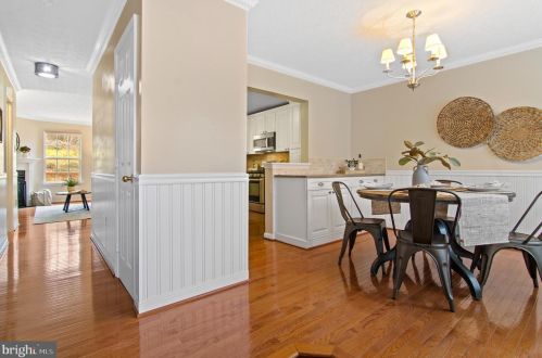 1426 Falcon Nest Ct, Arnold, MD 21012-2828