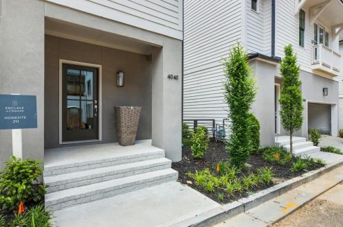 4015 Haverhill Dr, Atlanta, GA 30342-3816