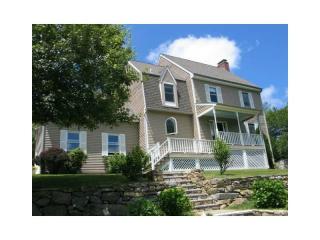 17 Cranberry Dr, Scituate, RI 02831-1738