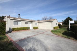 7827 Chastain Ave, Los Angeles, CA 91335-2133