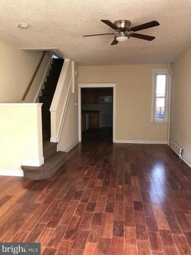 1827 Fillmore St, Philadelphia, PA 19124-2819