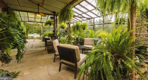 1122 Duncan Rd, Harpers Ferry WV 25425-5350 exterior