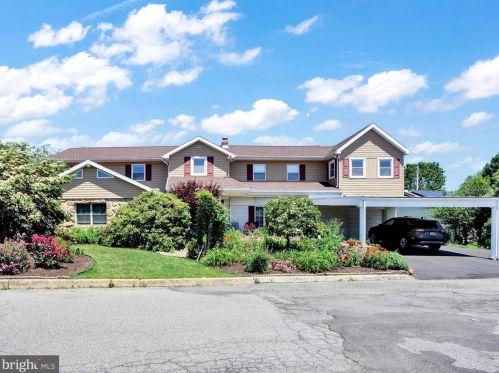 12 Crestview Dr, Primrose, PA 17901-4000